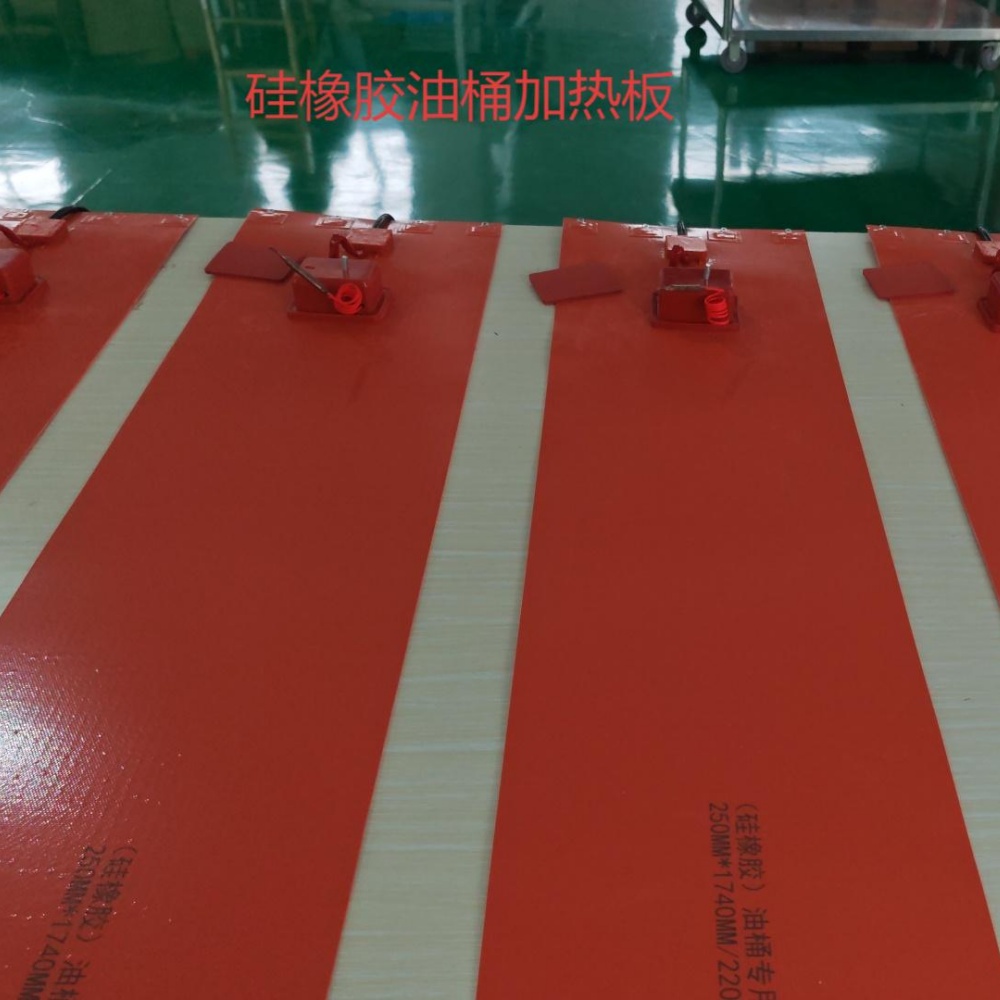 DLX High Temp Heating Tape For Metal Pipes & Machinery